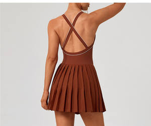 ชุดโยคะผู้หญิง ZC399 แบบเปิดหลัง กระโปรงพลีทคุณภาพสูง มีกระเป๋า กางเกงขาสั้นในตัว ยืดหยุ่นสูง แห้งเร็ว เหมาะสำหรับกอล์ฟและเทนนิส - Product Image 3