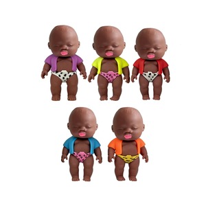 Ugly Dolls Meeple Joy - Jouet créatif anti-stress avec des caractéristiques mignonnes et adorables, poupée à tirer à récupération lente pour un plaisir interactif - Product Image 2