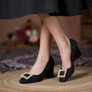 All'ingrosso <span class=keywords><strong>donna</strong></span> con punta quadrata Slip on satinata materiale <span class=keywords><strong>7</strong></span> <span class=keywords><strong>CM</strong></span> tacchi con fibbia in cristallo tacco da ufficio per scarpe da <span class=keywords><strong>donna</strong></span> - Product Image 1