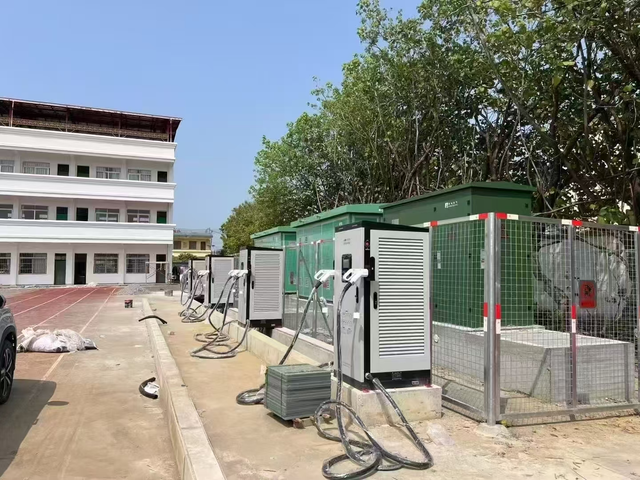 AiPower 240kW New Design EV Charging Station EV Fleet Solutions High Quality Commercial Use DC EV Charging Pedestal