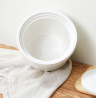 Cuisinière électrique multifonction en céramique blanche de 3 litres, mijoteuse en céramique plus épaisse avec double couvercle en céramique.