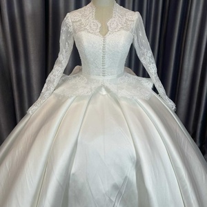 Vestidos de Novia de Lujo Lscm73, Vestidos de Novia de Satén con Mangas Largas, Apliques, Escote Corazón y Cola de Capilla - Product Image 4