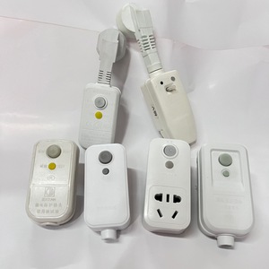 Prise de protection contre les fuites 10A 16A 220V avec bouton de test pour appareils électroménagers - Product Image 1