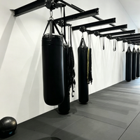 Système de poulies de frappe de haute qualité, installé au sol, avec rail de plafond pour sac de boxe, conçu pour les combattants professionnels