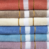 80*160cm/550g High-quality Cotton Bath Towel Solid Color Eco-Friendly Antimicrobial Absorbent Custom Logo Manufacturer Wholesale