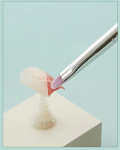 Kit de pinceaux à ongles multifonctionnels OEM avec manche en nylon coloré, application fluide, outil de traçage de gel en forme de pétale pour manucure - Product Image 2