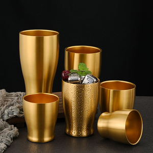 Tazza da Birra a Doppia Parete in Acciaio Inox 304 da 700 <span class=keywords><strong>ml</strong></span>, Grande, con Texture Dorata, per Acqua, Caffè, da Viaggio, Anti-scottatura, a Forma Allungata - Product Image 1