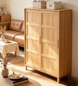 Armoire scandinave moderne de luxe en bois avec portes battantes style Shaker, meuble de rangement polyvalent autoportant et durable pour chambre à coucher - Product Image 1
