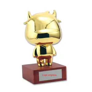 Alloy Ox Trophy Animal for Decoration Souvenir Gift Golden Factory Custom Logo Metal Cartoon Gold Sports Religious Europe 7 Days