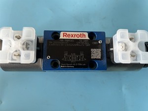 R900953654 4WRA6V30-2X/G24N9K4/V-589 วาล์วควบคุมทิศทางไฮดรอลิกแบบสัดส่วน NG6 315 บาร์ มีสินค้าในสต็อก จัดส่งรวดเร็ว - Product Image 1
