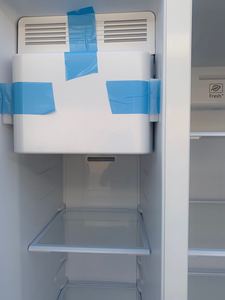 Réfrigérateur noir à double porte avec distributeur de glace et d'eau, capacité 552L - Product Image 6
