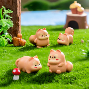 Piccoli accessori da giardino figurina Mini animali in resina in miniatura scoiattolo in resina per giardino paesaggio vaso da giardino fai da te torta decorazioni - Product Image 2