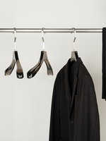 Cintre en acrylique à épaules larges pour doudoune, antidérapant, grande taille, design épaissi, pour homme