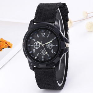 Reloj con correa de lona, moderno y a la moda para hombres amantes de las actividades al aire libre, reloj deportivo de lona. - Product Image 5