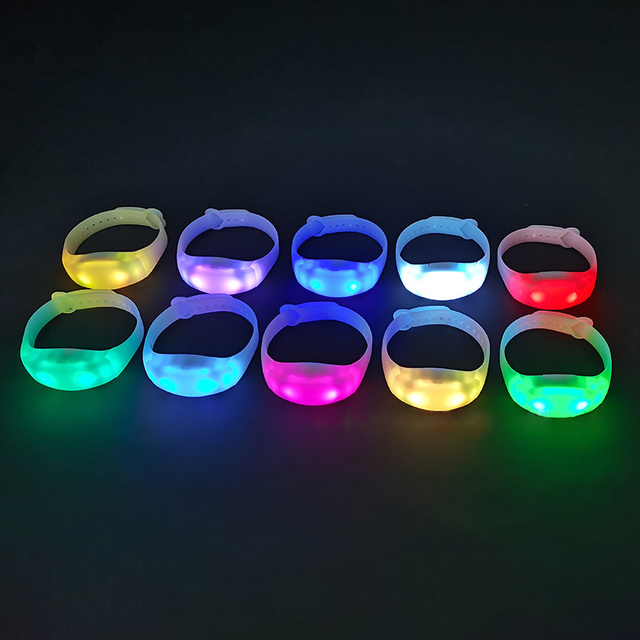 Remote Controlled Led Wristband Programmed Adjustable Sizes Led Bracelet Music Control RGB Color Party Led Bracelet