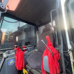 Presque neuf, économe en carburant, puissant, mini-excavateur Caterpillar 303 d'occasion de 3 tonnes pour usage agricole et domestique - Product Image 2