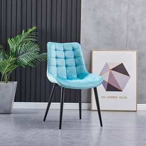 Chaise de salle à manger en tissu velours capitonné aux couleurs personnalisées, style moderne et contemporain, pour hôtel et restaurant, avec pieds en métal - Product Image 4