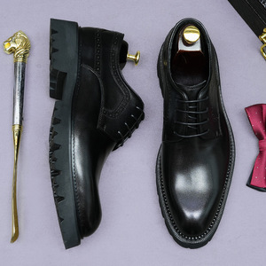 2025 chaussures en daim en cuir formel léger pour hommes chaussures de fête de mariage faites à la main à semelles épaisses respirantes pour la marche en plein air - Product Image 6