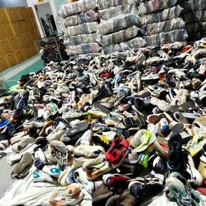 Scarpe Usate di Marca, Sneakers per Uomo a Prezzo Conveniente - Product Image 2