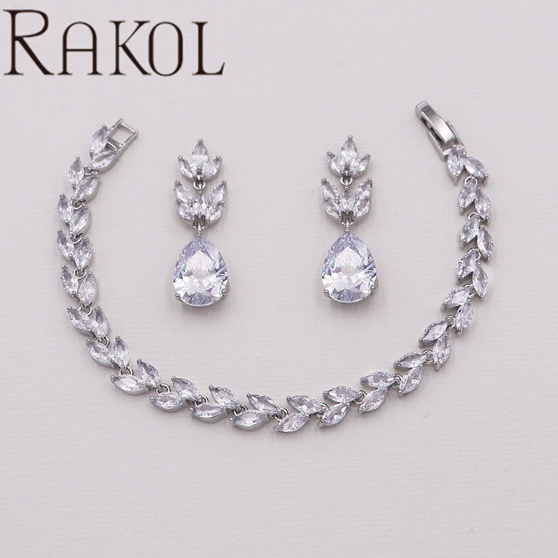 SP2036 - 1 white gold