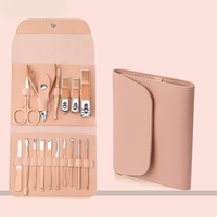Ensemble de manucure et pédicure professionnel de luxe en acier inoxydable avec logo personnalisé, boîte de soin des ongles, comprend un coupe-cuticules, un kit de toilettage