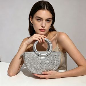 OEM ODM Sparkling crystal evening <b>bag</b> Chained crystal clutch Elegant party clutch Princess women clutch new design clutch <b>bag</b> - Product Image 4