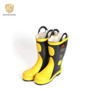 Chaussures <span class=keywords><strong>de</strong></span> <span class=keywords><strong>pompier</strong></span> résistantes au feu en caoutchouc, bottes <span class=keywords><strong>de</strong></span> <span class=keywords><strong>pompier</strong></span>, équipement <span class=keywords><strong>de</strong></span> sécurité, équipement <span class=keywords><strong>de</strong></span> <span class=keywords><strong>pompier</strong></span>, protection des pieds imperméable, vente chaude - Product Image 4