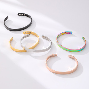 Bracelet jonc à fermeture magnétique en acier inoxydable plaqué or 18 carats, résistant à la rouille, étanche, inaltérable, ajustable, pour hommes et femmes - Product Image 2