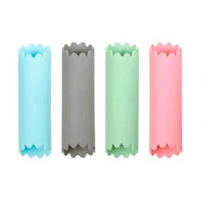 Éplucheur d'ail en silicone, outil de cuisine, conception à roulement facile, qualité alimentaire, épluchage rapide sans odeur, gadget réutilisable pour la maison - Product Image 4