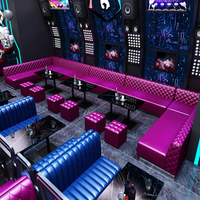 Ensemble de sièges de cabine de boîte de nuit avec éclairage LED, canapé capitonné coloré et table à plateau en marbre pour bar, KTV, discothèque, lounge