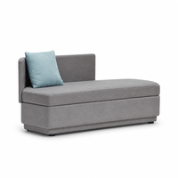 Canapé scandinave courbé une place, style crème minimaliste, moderne et épuré, pour salon, petit appartement, villa, ou réception de salon de beauté