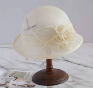 Nouveaux Chapeaux d'église élégants en fil de soie pour femmes, à large bord, en sinamay, style distinctif, pour le sport, les affaires, la pêche, les fêtes, vente en gros - Product Image 6