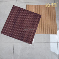 Matériaux acoustiques en feutre polyester imprimé sur mesure à rainures en V CNC, insonorisants, avec finition imitation bois
