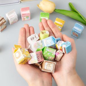 Borrador de goma con diseño de caja de leche, tipo caja sorpresa de dumplings, para estudiantes y útiles escolares - Product Image 3