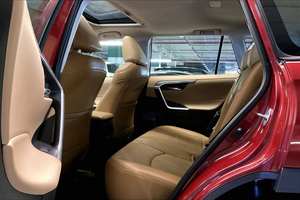 2024 Toyota RAV4 VX One Owner bekas cukup - Product Image 4