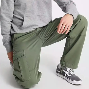 <span class=keywords><strong>Pantaloni</strong></span> Cargo Verdi OEM ODM da <span class=keywords><strong>Uomo</strong></span>, <span class=keywords><strong>Pantaloni</strong></span> Larghi Sportivi <span class=keywords><strong>con</strong></span> Coulisse e <span class=keywords><strong>Tasche</strong></span>, Salopette Larga da <span class=keywords><strong>Uomo</strong></span> - Product Image 4