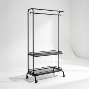 Porte-manteau en métal noir sur roulettes avec étagères en maille pour chambre et salon - Product Image 3