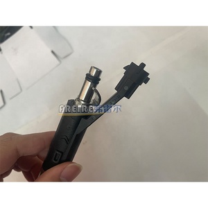 Ricambi auto nuovo ugello iniettore carburante per <span class=keywords><strong>Peugeot</strong></span> 308 3008 Citroen C4 <span class=keywords><strong>PICASSO</strong></span> 1.2T iniettore olio OE 9822715980 YL01401380 - Product Image 3