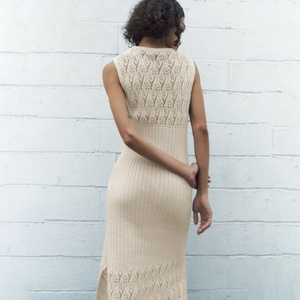 เดรสไหมพรมลำลองแขนกุดสำหรับผู้หญิงพร้อมโลโก้แบบกำหนดเอง - Product Image 2