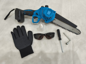 Motosierra de Litio Portátil, Ideal para una Limpieza Rápida del Jardín y un Corte Suave de Ramas, con Diseño Ligero - Product Image 1