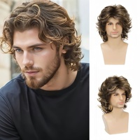 Perruque bouclée mi-longue brun clair pour homme, en fibres synthétiques haute température, densité 100, fabriquée à la machine, vente en gros par Senmu Beauty