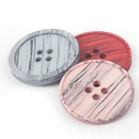 Boutons en résine de haute qualité, ronds, colorés, à quatre trous, à rayures, sur mesure, pour costume et pull, fabriqués par une usine OEM ODMF.