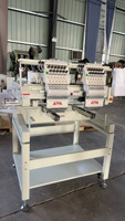 Machine à broder informatisée Dahao à 3 têtes, 12/15 aiguilles, pour casquettes et broderie plate, avec broderie de monogrammes sur T-shirts