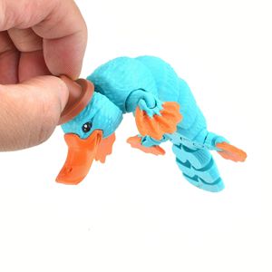 Figurine d'oiseau-au-bec imprimée en 3D avec chapeau, articulations magnétiques, jouet de collection, décoration - Product Image 2