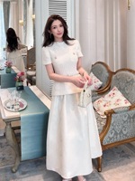 Robe longue élégante pour femme, style français haut de gamme, en cristal, à manches courtes, coupe ajustée, blanche, nouvelle mode