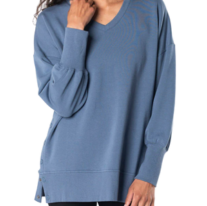 Sudadera Extra Grande con Cuello en V para Mujer, Manga Larga, Detalle de Botones Asimétricos, Tejida, 100% Algodón, Color Sólido - Product Image 1