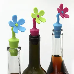 Commercio all'ingrosso su misura fiori carino silicone gadget da cucina bottiglia di vino tappo