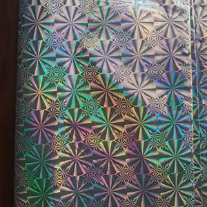 لفافة رقيقة <span class=keywords><strong>BOPP</strong></span> PET PE شفافة للهولوغرافيك بغطاء رقيق حراري - Product Image 4