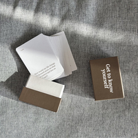 Boîte de jeu de conversation pour couples avec couvercle et base marron, personnalisable (OEM)