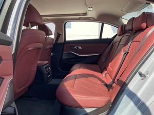 <span class=keywords><strong>BMW</strong></span> i3 d'occasion 2025 EDrive 40 L Shadow Edition Uniland Motors, berline d'occasion à transmission intégrale en Chine, bon état - Product Image 5